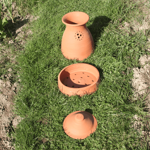 Bæredygtig Kompostering med Stil – Håndlavet Terrakotta Kompostbeholder - Snedkerværktøj