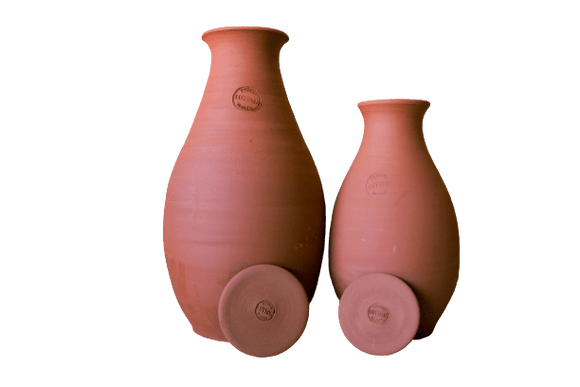 Bæredygtig vanding til haven – håndlavet terrakottakrukke i flere størrelser - Snedkerværktøj