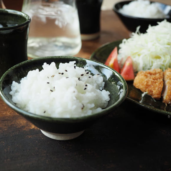 Heuge Rice Bowl – Oribe (Mino-keramik fra Japan)