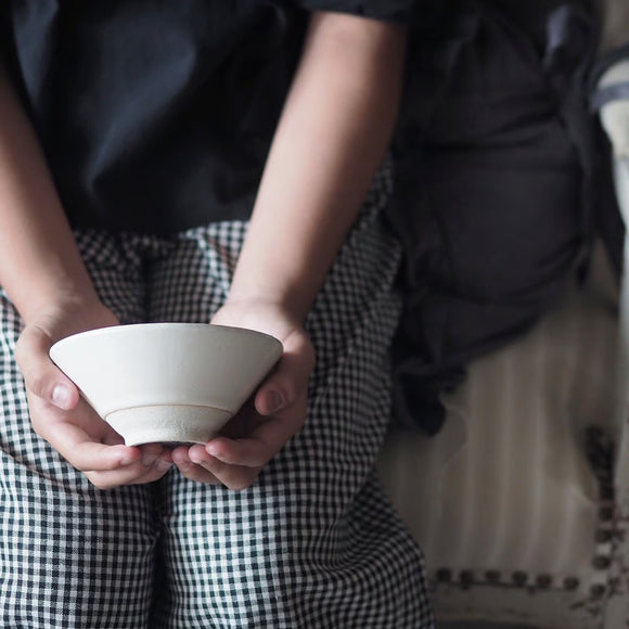 Heuge Rice Bowl – Shino (Mino-keramik fra Japan)