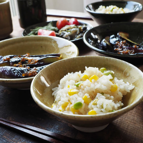 Heuge Rice Bowl – Kizeto (Mino-keramik fra Japan)