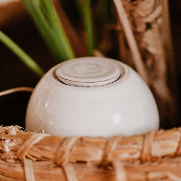 Gavesæt med selvvandingskrukker i håndlavet terrakotta – smuk og bæredygtig gaveidé - Snedkerværktøj