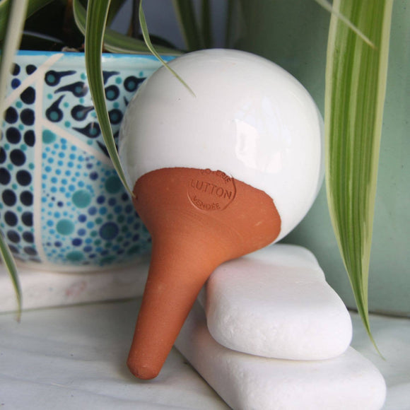 Gavesæt med selvvandingskrukker i håndlavet terrakotta – smuk og bæredygtig gaveidé - Snedkerværktøj