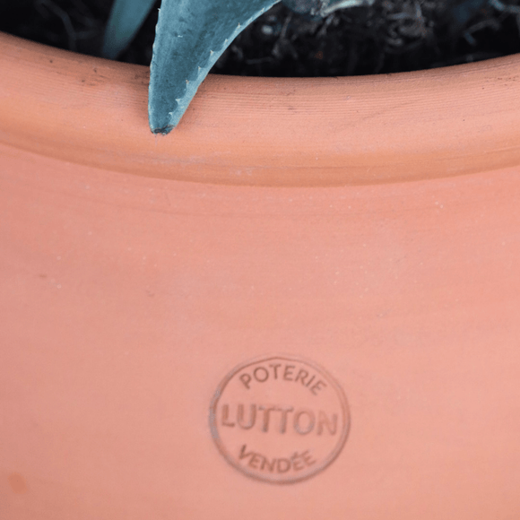 Traditionel fransk havekrukke i håndlavet terrakotta – Vendée - serien - Snedkerværktøj